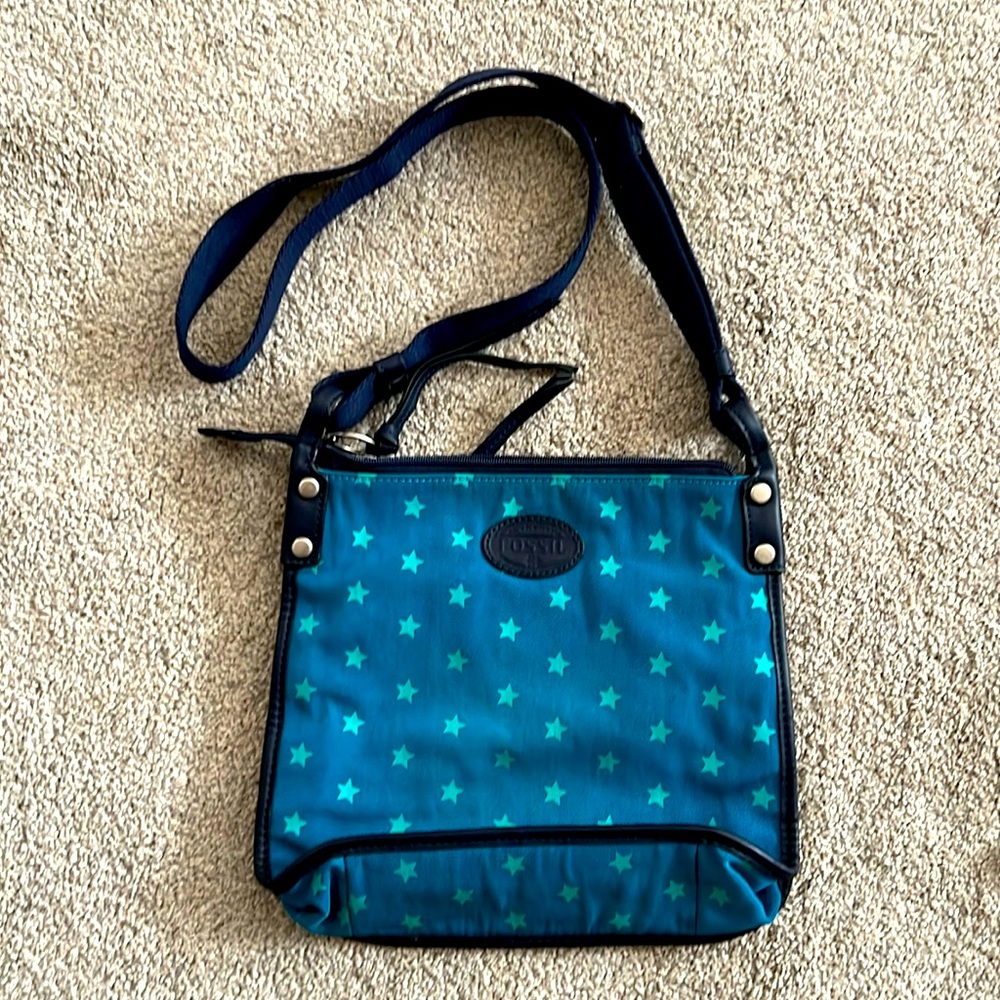Fossil Crossbody Bag Blue Teal Stars Zip Closure Adjustable Strap Many Pockets